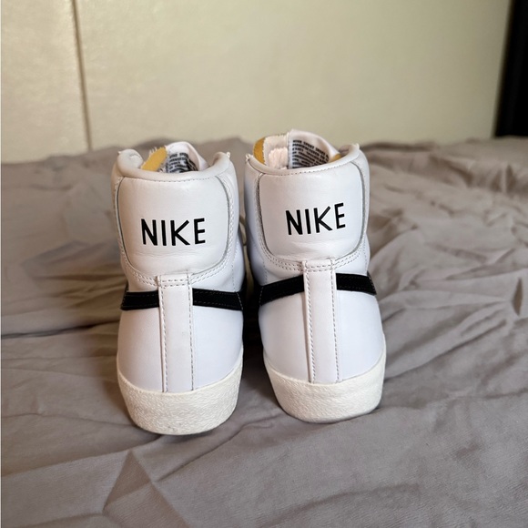 Nike Blazer - Picture 4 of 6